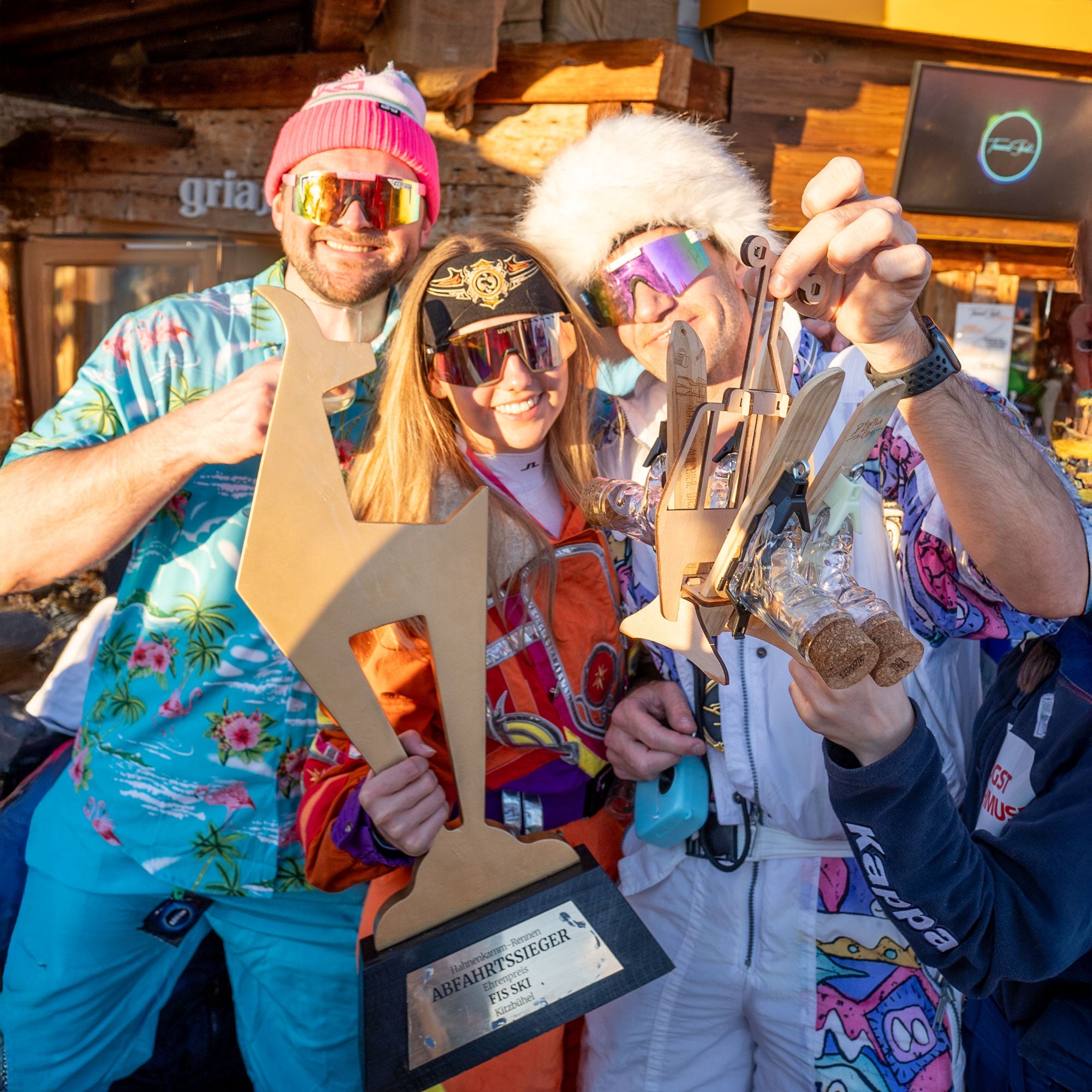 Geburtstagsgeschenk für Skifahrer: Skischuh-Glas, Mini-Ski und Après-Ski-Gadgets als originelle Ideen