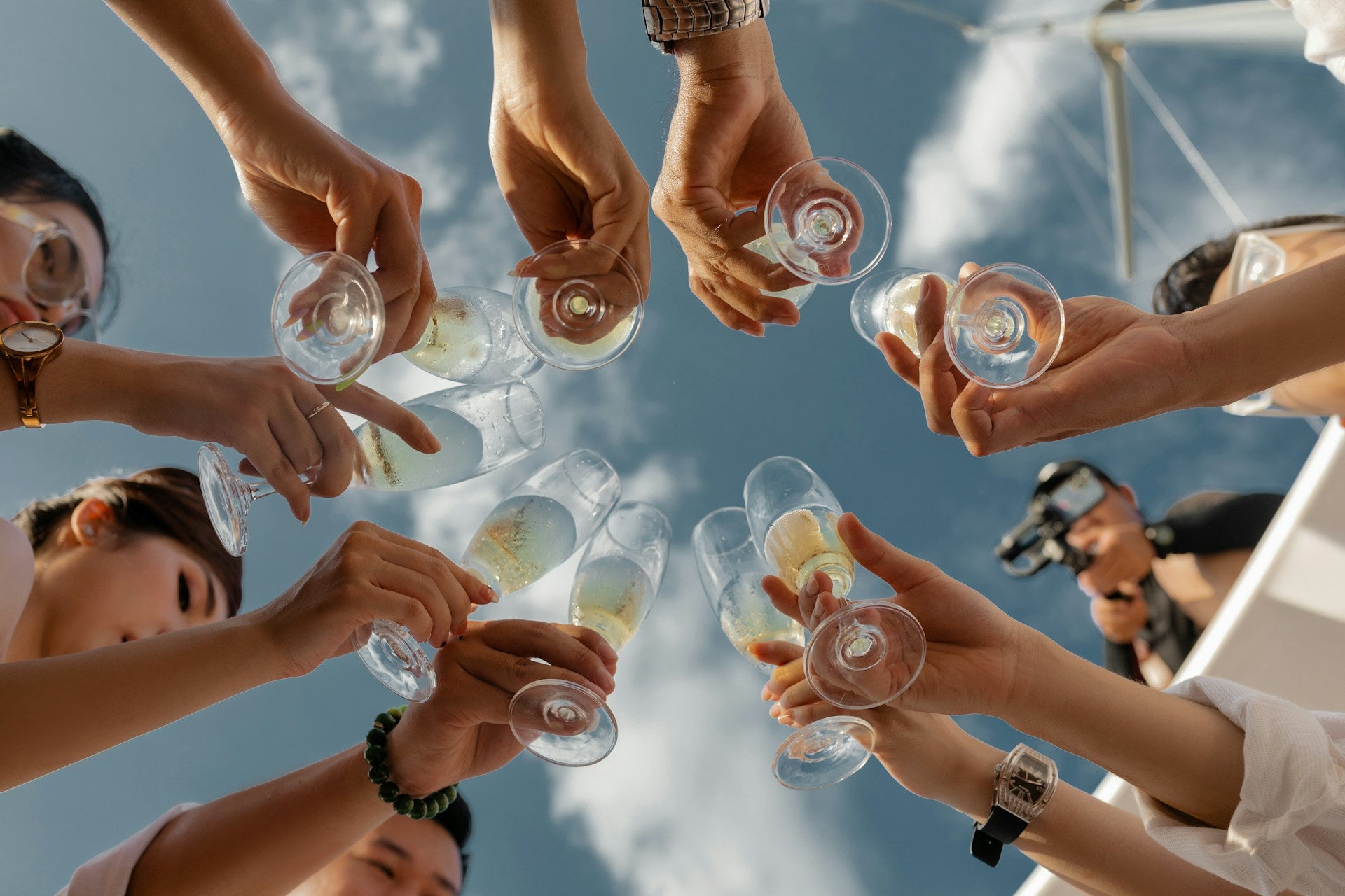 Der ultimative Party Spaß: Entdecke die lustigsten Party Gadgets!