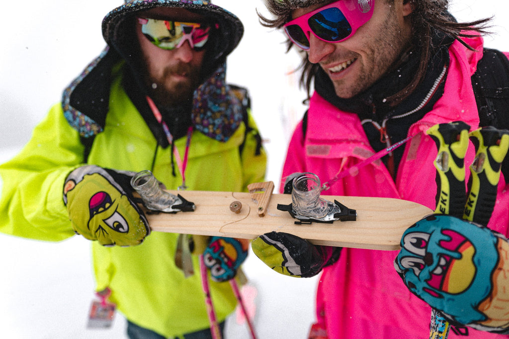 B2C Apres-Allstars® "SwigSki3000®" modulaire shotski® van hout