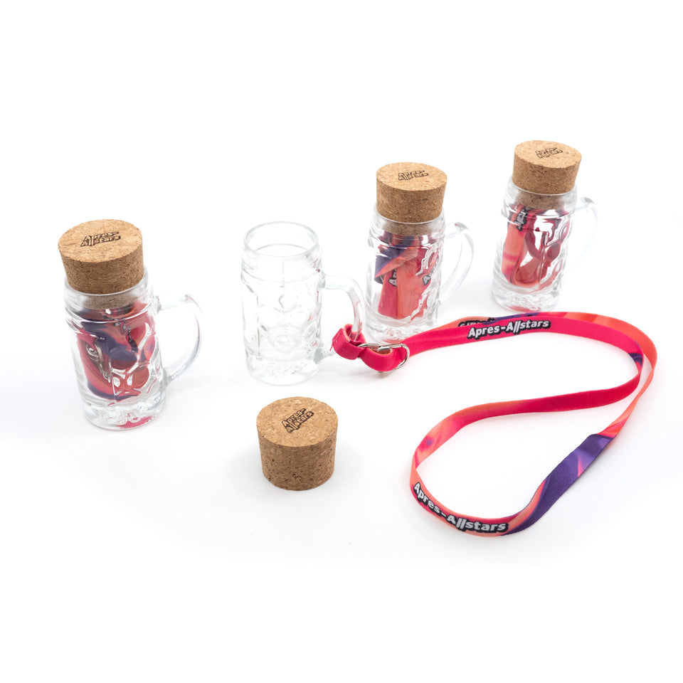 Apres-Allstars® Mini ölmugg snapsglas i en uppsättning om 4 med korkar och linor